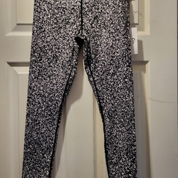 ZYIA black mosaic soft n Snug leggings - Picture 1 of 6